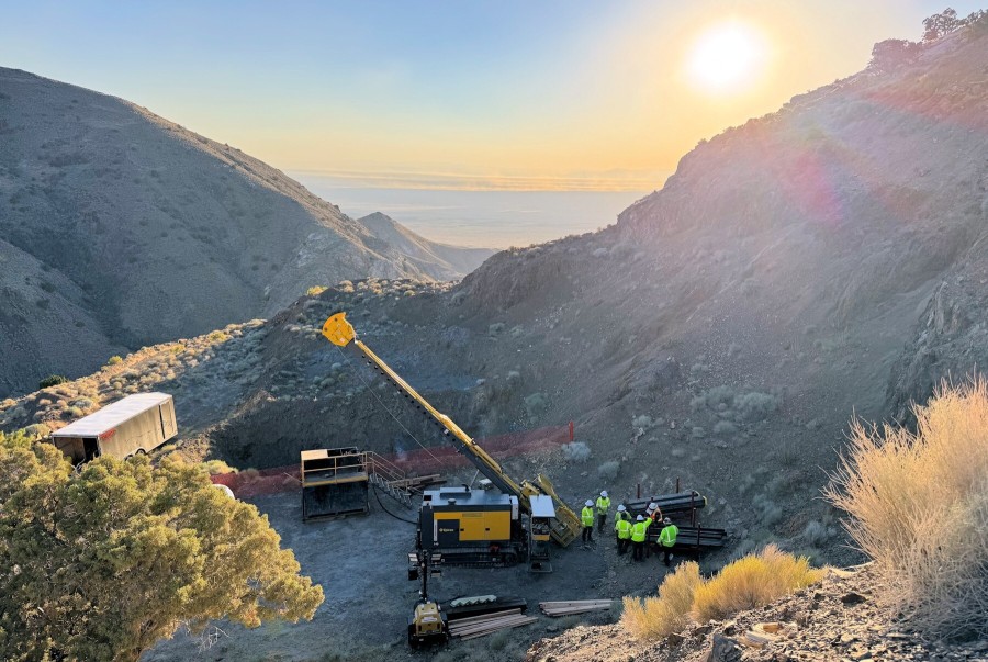 Figure 1: Fondaway Canyon - First drill hole of 2025 drill program (source: Foraco Drilling) (CNW Group/Getchell Gold Corp.)