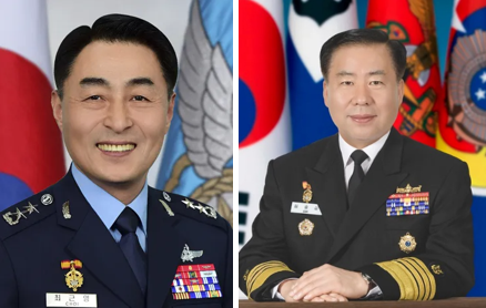 Left: Major General Geun-Young Choi; Right: Admiral Seung-Sub Shim