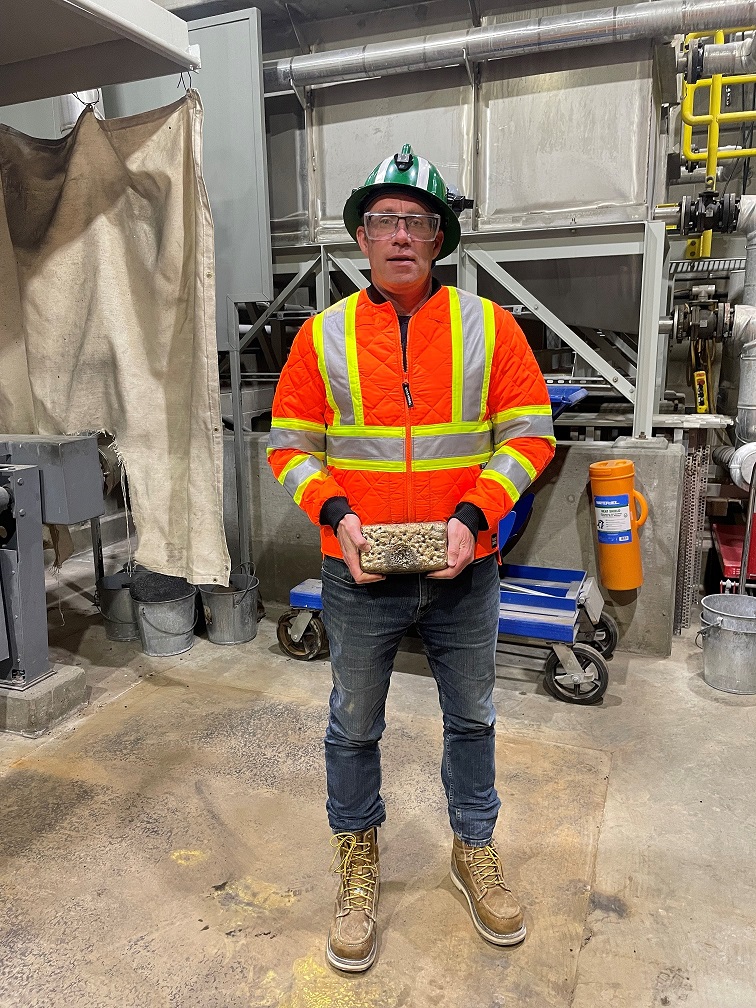 WestRedLakeGoldMine61320241